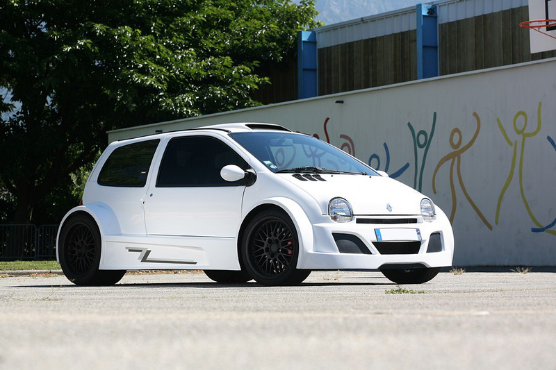 Illustration for article titled For all you Twingo lovers